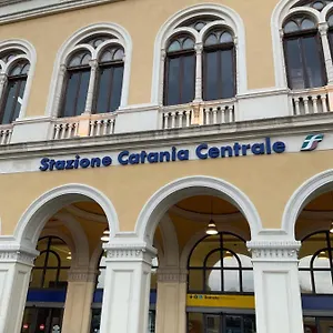 Casa Proserpina Aeroporto di Catania Fontana Rossa